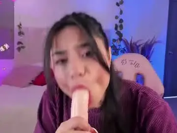 Chaturbate Live Sex Cam of miss_ginebra_1