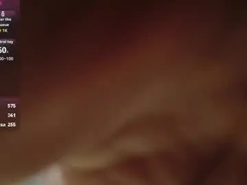 Chaturbate Live Sex of barbi_0