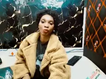 Chaturbate Live Porn of caramelminxx_