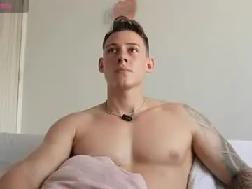 Chaturbate Live Sex Cam of muscle_king_cum
