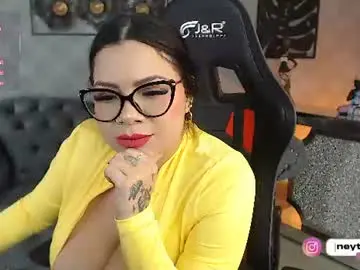 Chaturbate Live Sex Cam of neytiri_moon