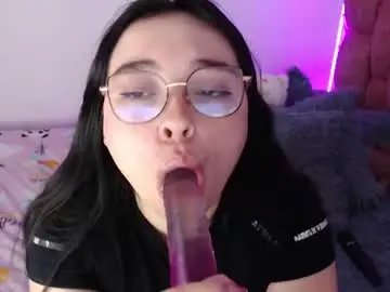 Chaturbate Nude Webcam of nahia__2
