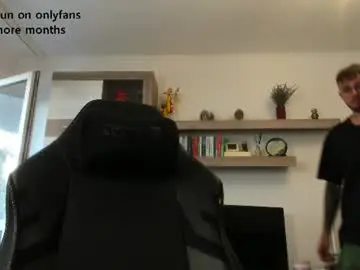 Chaturbate Live Sex Cam of alphaboyfun