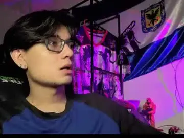 Chaturbate Free Porn Cam of davoxer