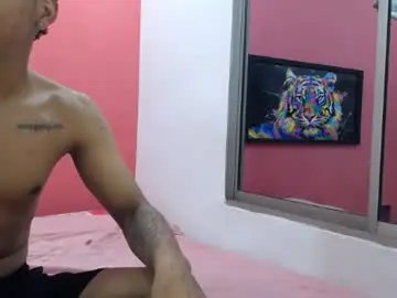 Chaturbate Best live sex cam show of latinosninfomanos