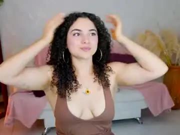 Chaturbate Live Sex Cam of merida_bell18
