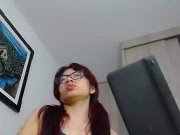 Chaturbate Live Sex of camilitasweet96