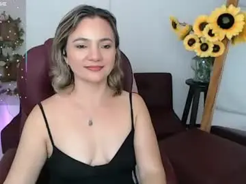Chaturbate Sex Cam of rebeca_milf