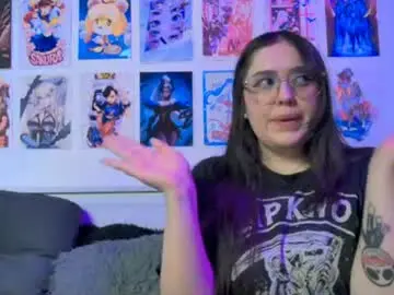Chaturbate Live Sex Cam of snowblack_