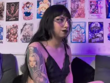 Chaturbate Best live sex cam show of snowblack_
