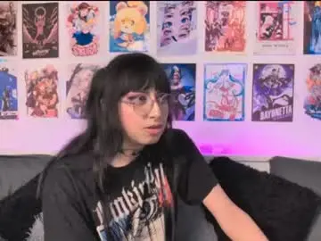 Chaturbate Live Sex Cam of snowblack_
