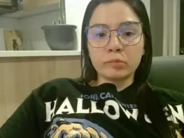 Chaturbate Nude Webcam of wolfs_daughter