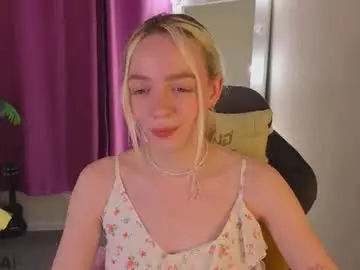 Chaturbate Live Sex Cam of rockett_bunny