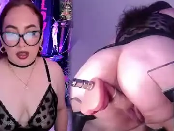 Chaturbate Live Sex Cam of stacyreed_