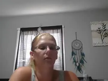 Chaturbate Live Sex Cam of jadeluv