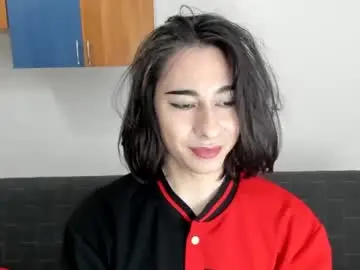 Chaturbate Live Sex Cam of kevin_hug