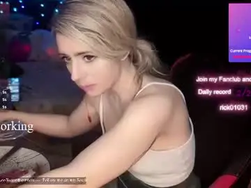 Chaturbate Live Sex Cam of kimilee22