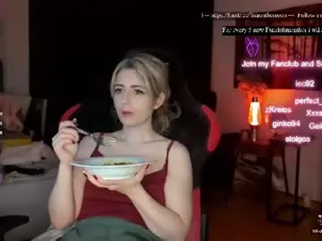 Chaturbate Live Sex of kimilee22