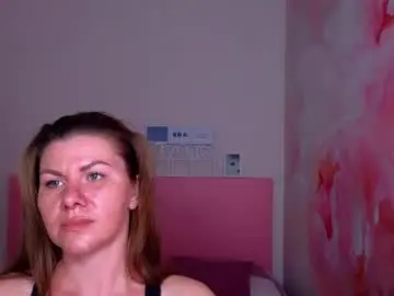 Chaturbate Watch Live Sex Cams of lunakissesx