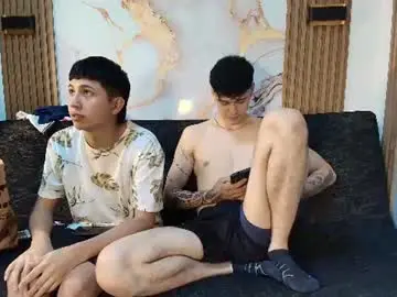 Chaturbate Live Sex Cam of sexys_boys18