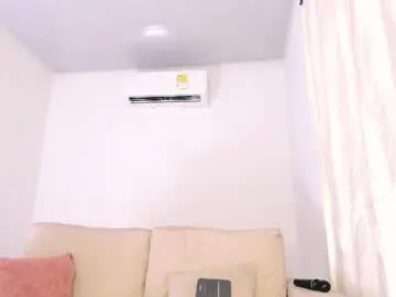 Chaturbate Live Sex Cam of stormi___1