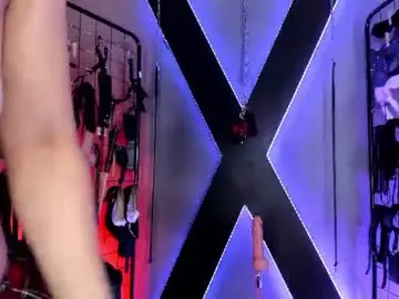 Chaturbate Free Live Porn of iris_cinthia_bdsm