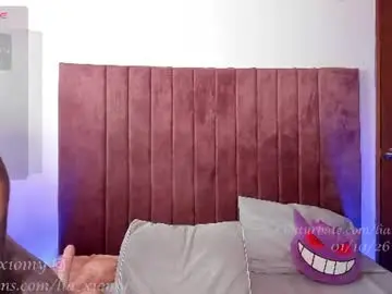 Chaturbate Live Sex Cam of lia_xiomy_
