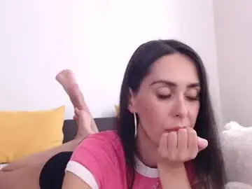 Chaturbate Nude Webcam of brunettgirl_