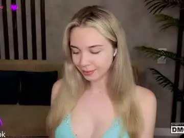 Chaturbate Free Porn Cam of holl1would