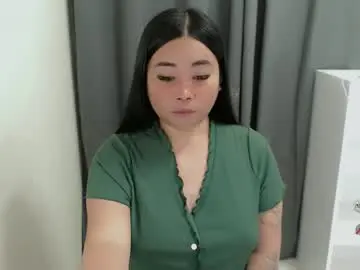Chaturbate Live Sex Cam of miya_licious