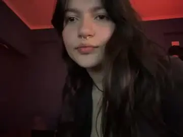 Chaturbate Live Sex Cam of kikilove15