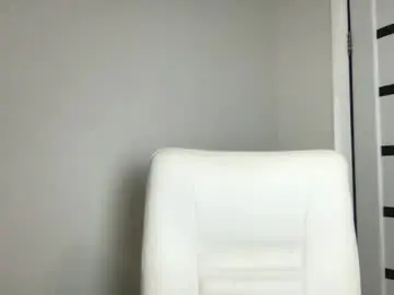 Chaturbate Watch Live Sex Cams of foxyshy_x