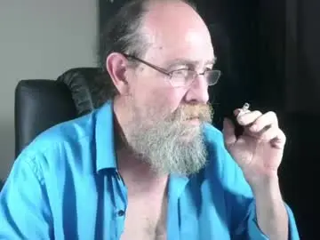 Chaturbate Live Sex Cam of uncle_hottiecb