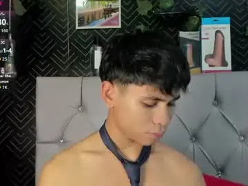 Chaturbate Live Sex Cam of ethan_westt