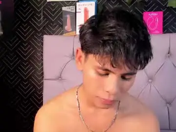 Chaturbate Live Sex Cam of ethan_westt
