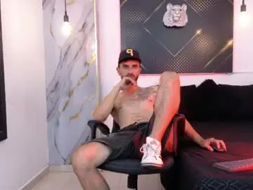 Chaturbate Best live sex cam show of kingoftemptation