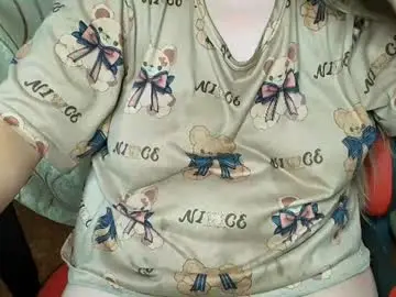 Chaturbate Live Sex Cam of sexy_as_fuck_