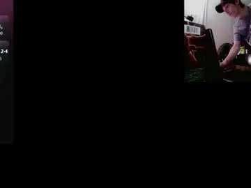 Chaturbate Live Sex Cam of charlied09302