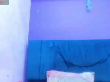 Chaturbate Live Sex Cam of andrealopezaenmar