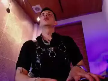 Chaturbate Sex Cam of dustin_sonne