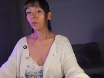 Chaturbate Live Sex Cam of breakfastwithtiffanys