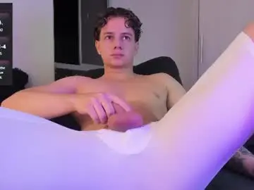 Chaturbate Free Porn Cam of derekolsen_