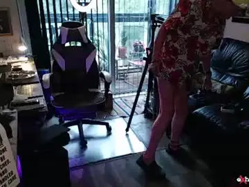 Chaturbate Best live sex cam show of dopeleaf2