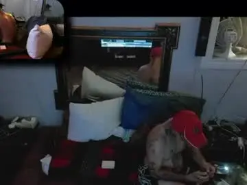 Chaturbate Free Porn Cam of canadaguuy78