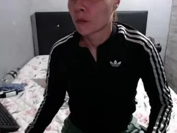 Chaturbate Adult Webcams of caro_milf_