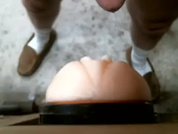 Chaturbate Live Sex Cam of darrenv1965