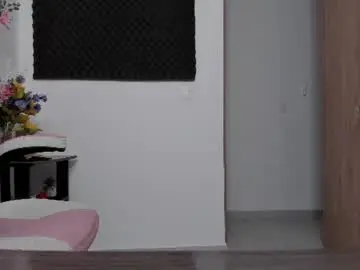 Chaturbate Live Sex Cam of girl_dollx