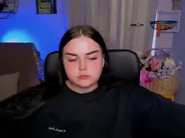 Chaturbate Live Sex Cam of layla_moon1