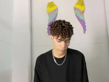 Chaturbate Watch Live Sex Cams of monyel_blake