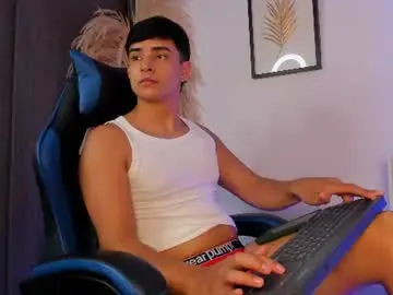 Chaturbate Live Porn of thiago_connor21